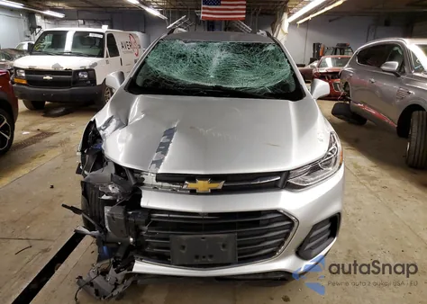 2018 Chevrolet Trax 1Lt из США, поврежденный, VIN KL7CJLSB7JB718142